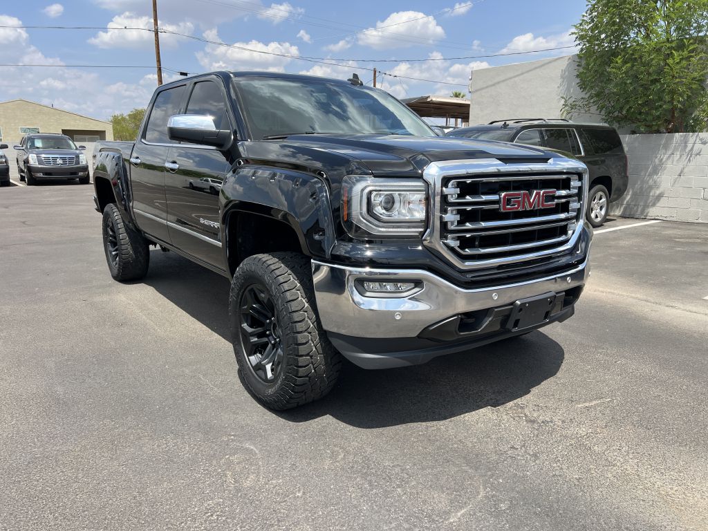 Photo 3 of this GMC SIERRA
