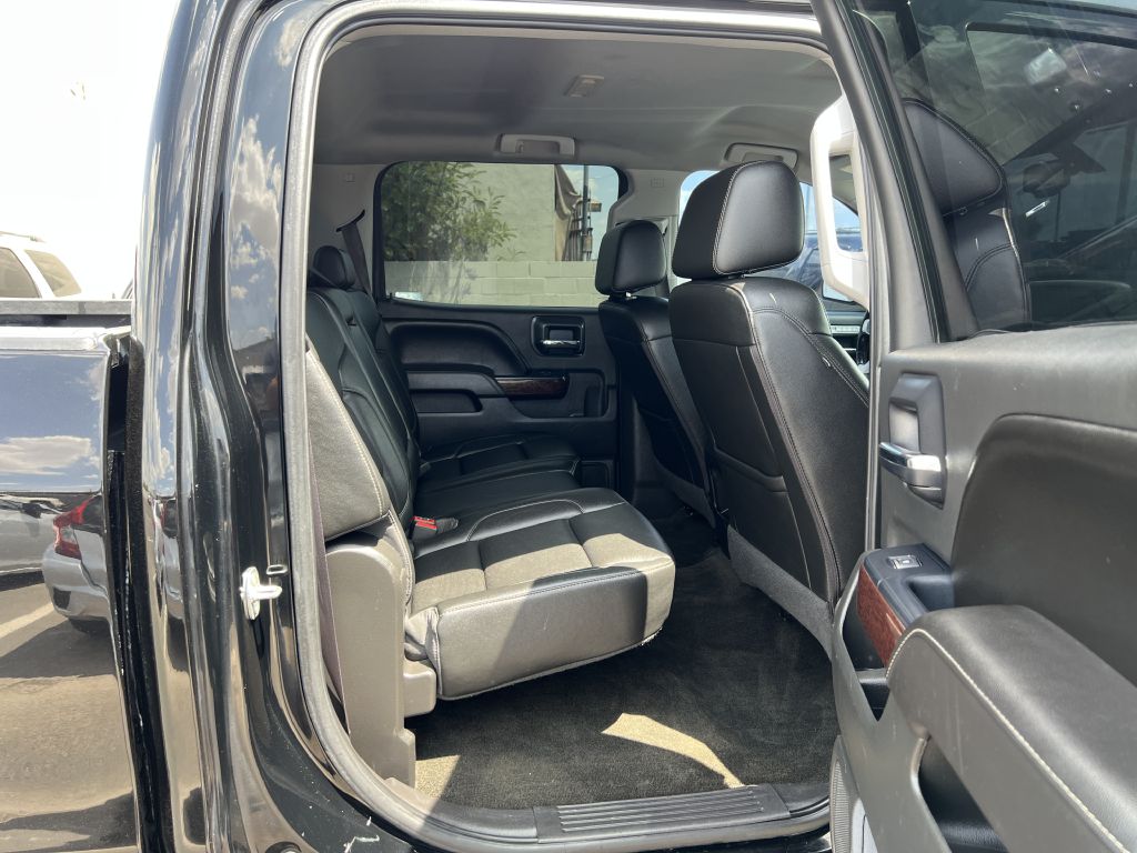 Photo 13 of this GMC SIERRA