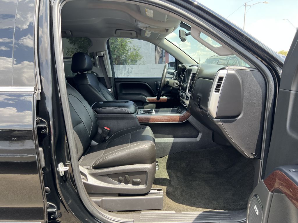 Photo 15 of this GMC SIERRA