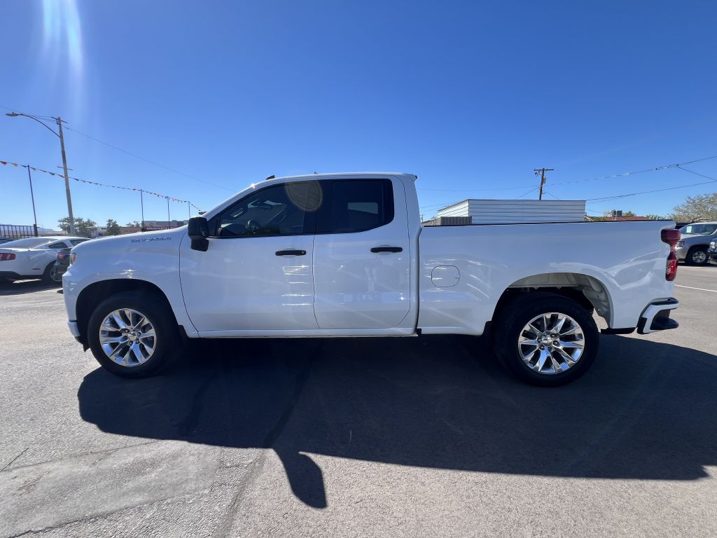 Photo 8 of this CHEVROLET SILVERADO