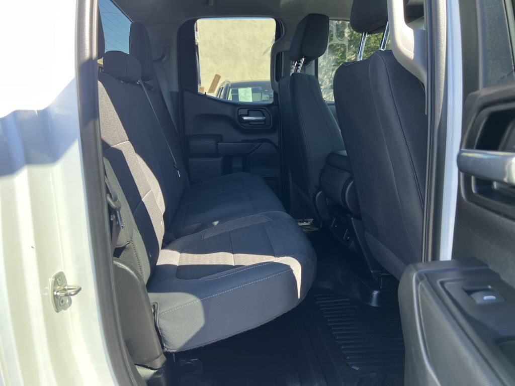 Photo 14 of this CHEVROLET SILVERADO