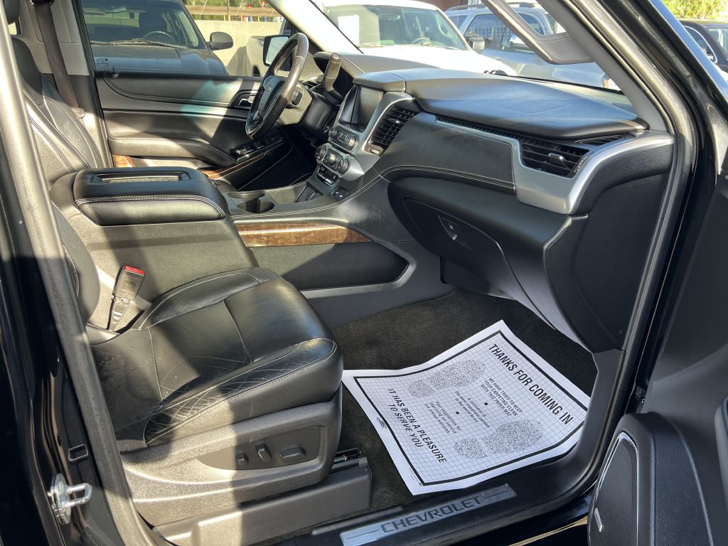 Photo 19 of this CHEVROLET TAHOE