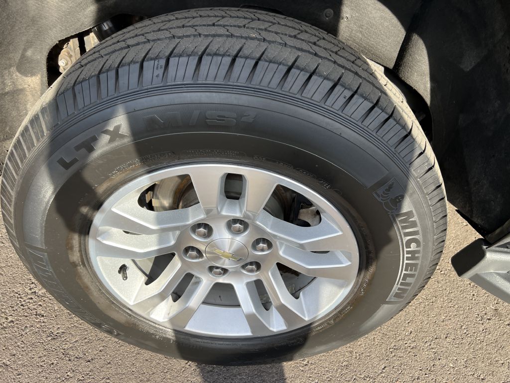 Photo 21 of this CHEVROLET TAHOE