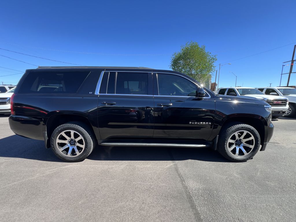 Photo 4 of this CHEVROLET SUBURBAN