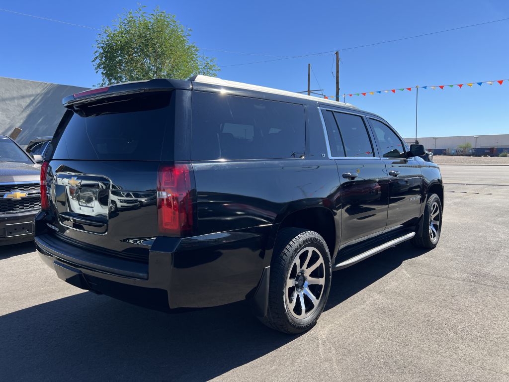 Photo 5 of this CHEVROLET SUBURBAN