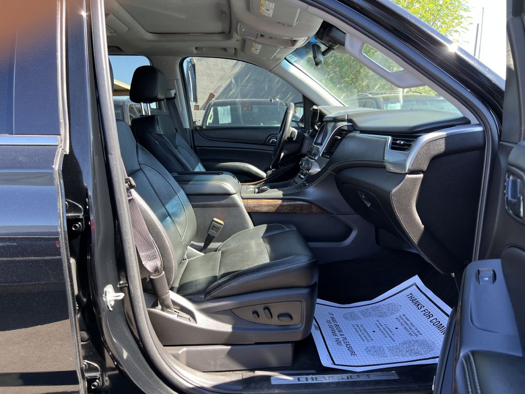 Photo 19 of this CHEVROLET SUBURBAN