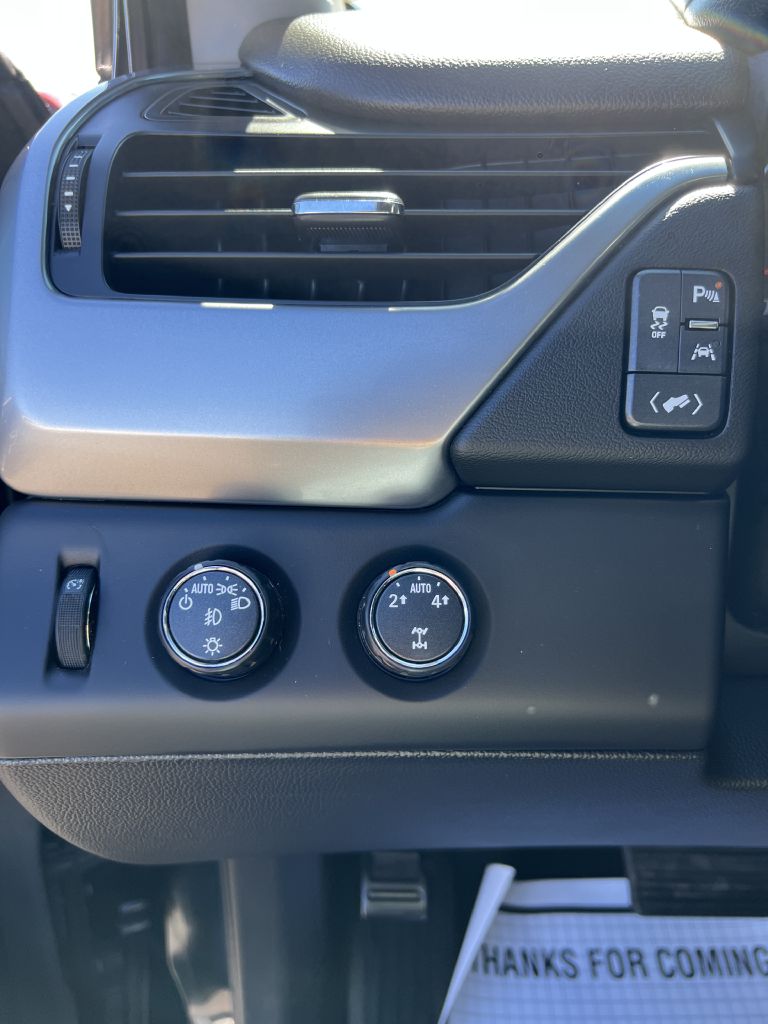 Photo 21 of this CHEVROLET SUBURBAN