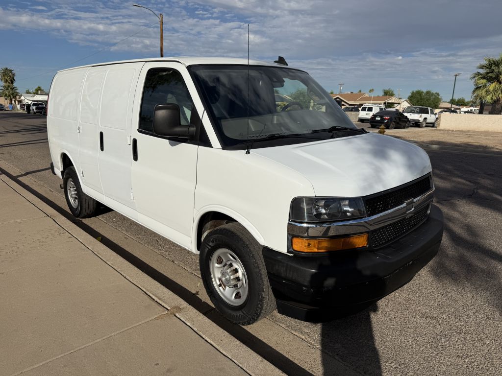 Photo 3 of this CHEVROLET EXPRESS G2500