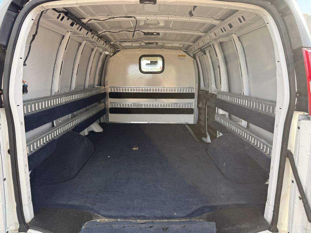 Photo 9 of this CHEVROLET EXPRESS G2500