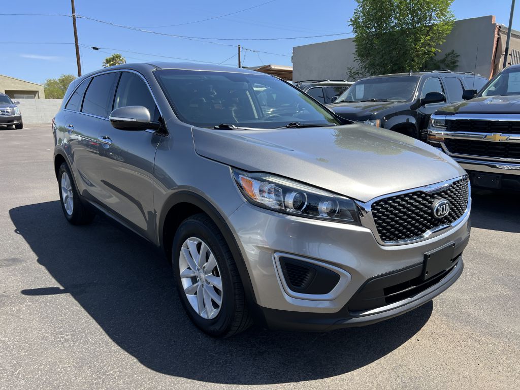 Photo 4 of this KIA SORENTO