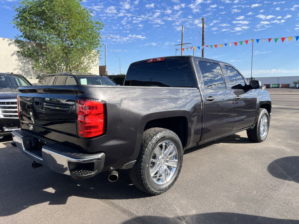 Photo 5 of this CHEVROLET SILVERADO