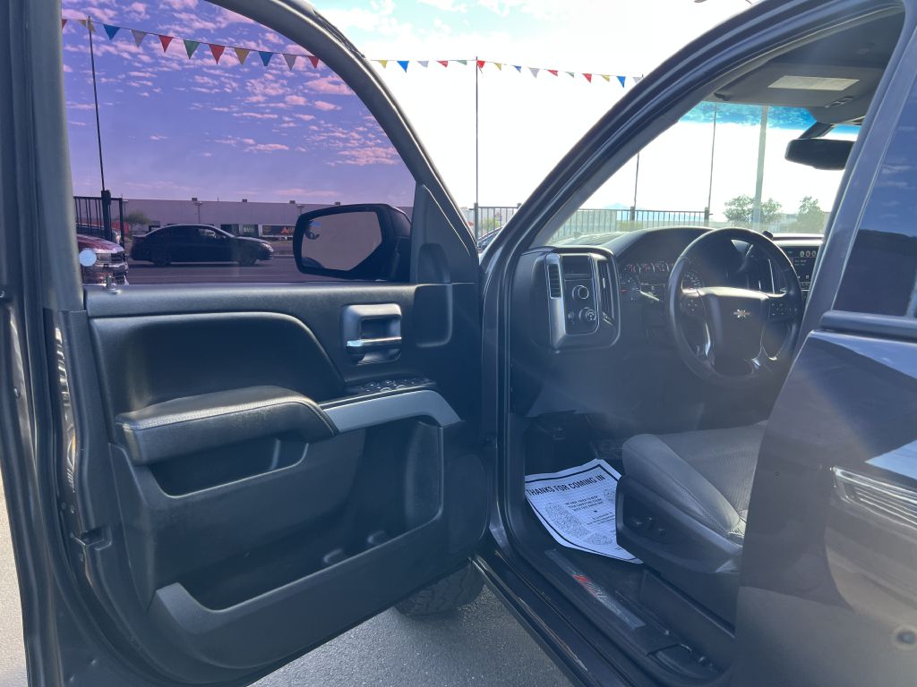 Photo 9 of this CHEVROLET SILVERADO