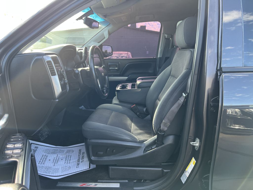 Photo 10 of this CHEVROLET SILVERADO