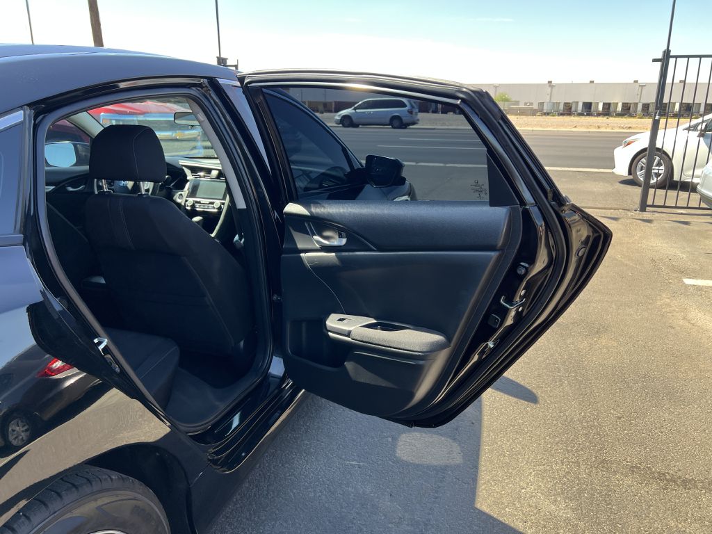 Photo 13 of this HONDA CIVIC