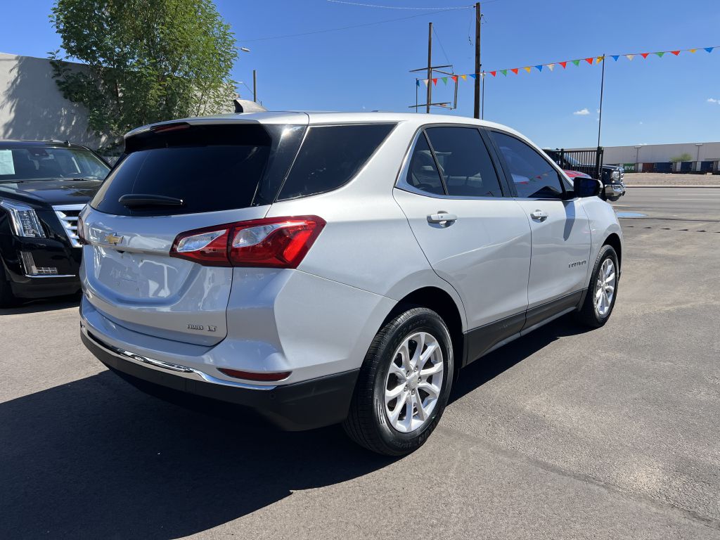 Photo 5 of this CHEVROLET EQUINOX