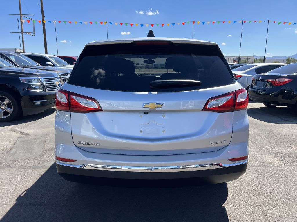 Photo 6 of this CHEVROLET EQUINOX