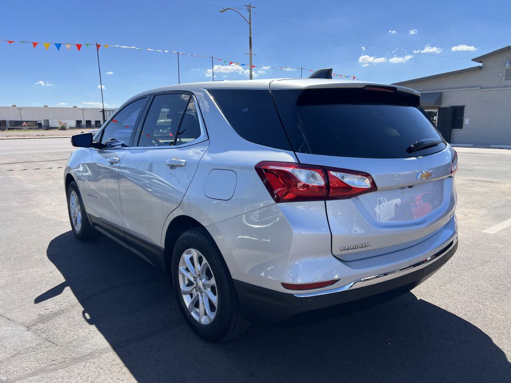 Photo 7 of this CHEVROLET EQUINOX