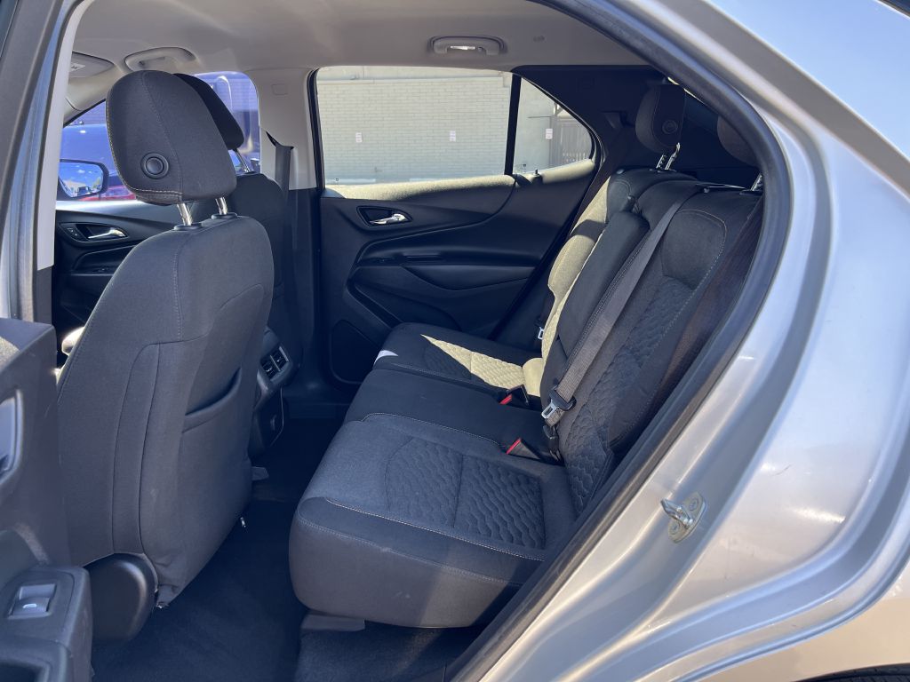 Photo 12 of this CHEVROLET EQUINOX