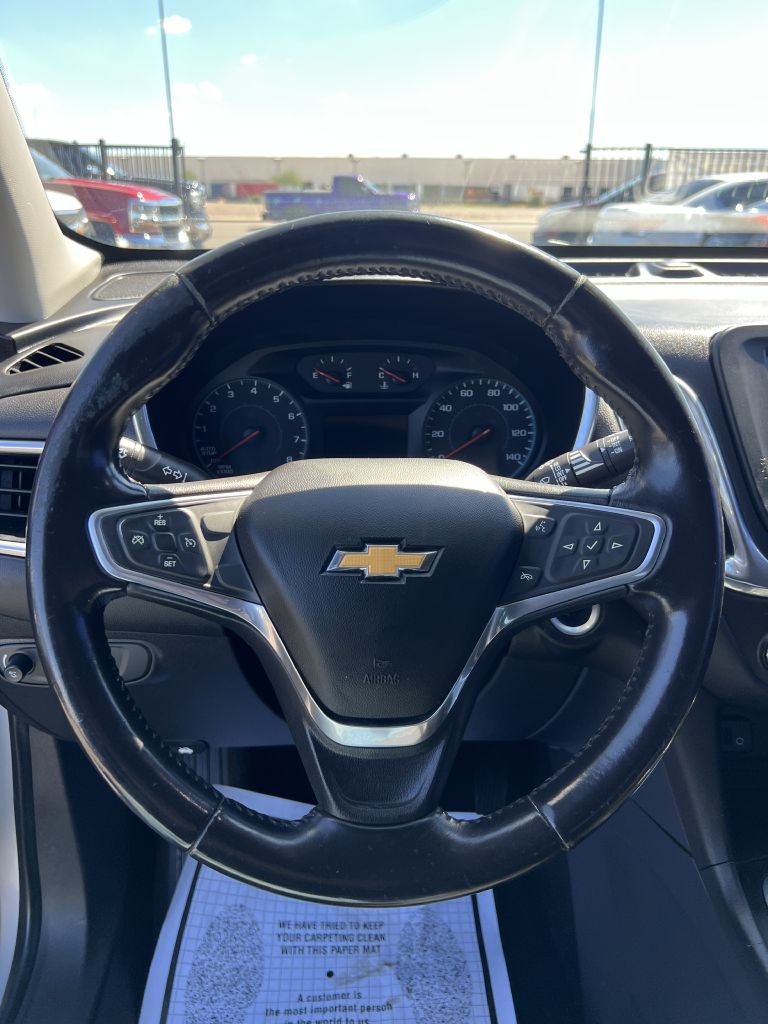 Photo 19 of this CHEVROLET EQUINOX