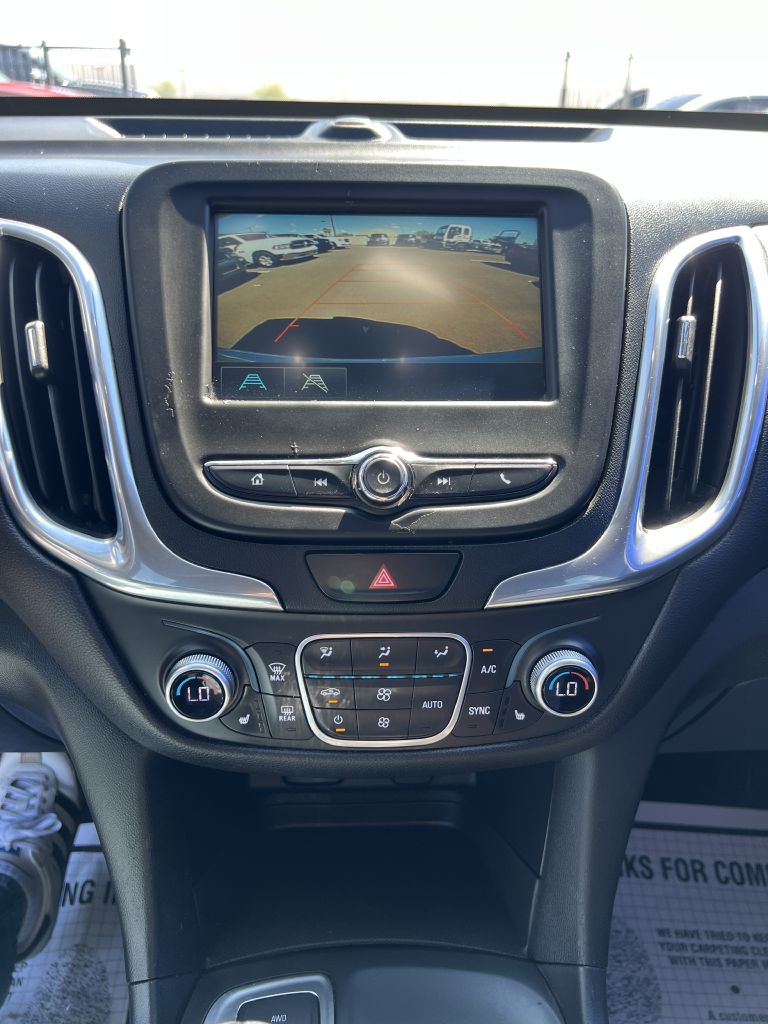 Photo 21 of this CHEVROLET EQUINOX