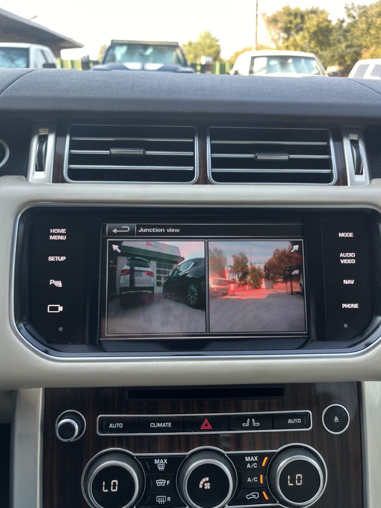 Photo 12 of this LAND ROVER RANGE ROVER