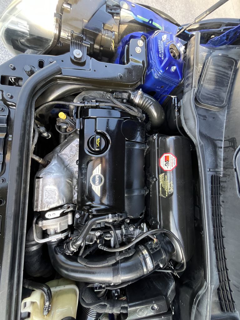 Photo 20 of this MINI COOPER