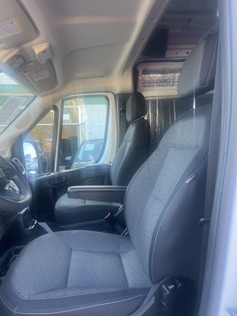 Photo 38 of this RAM PROMASTER 3500