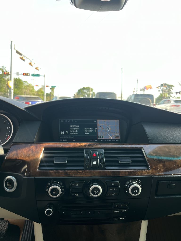 Photo 24 of this BMW 535