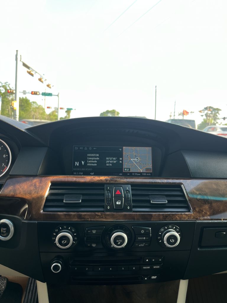 Photo 25 of this BMW 535