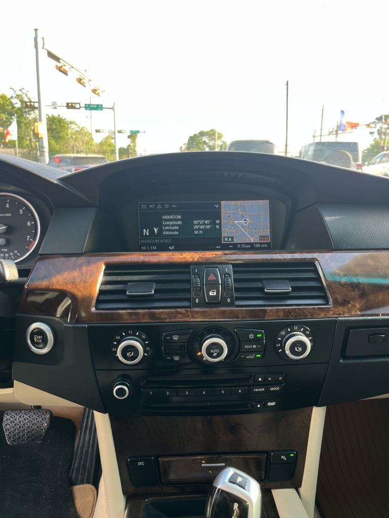 Photo 29 of this BMW 535