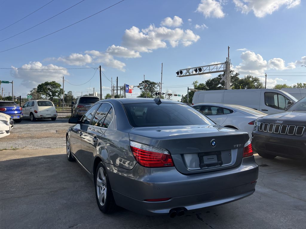 Photo 50 of this BMW 535