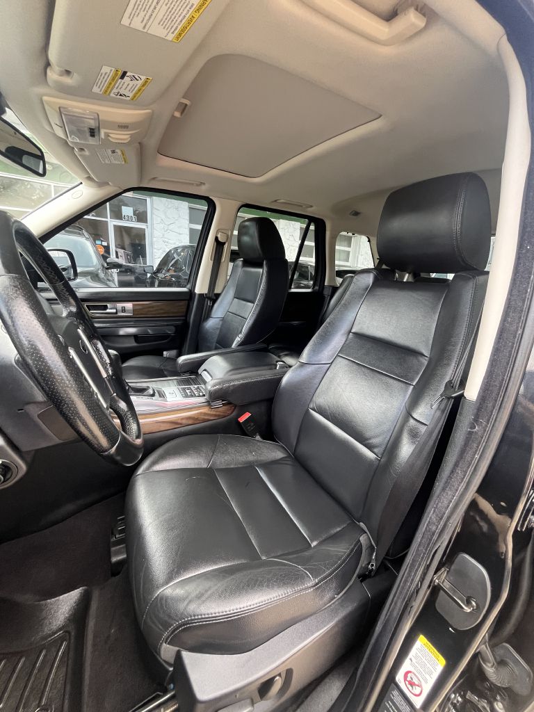 Photo 19 of this LAND ROVER RANGE ROVER SPO