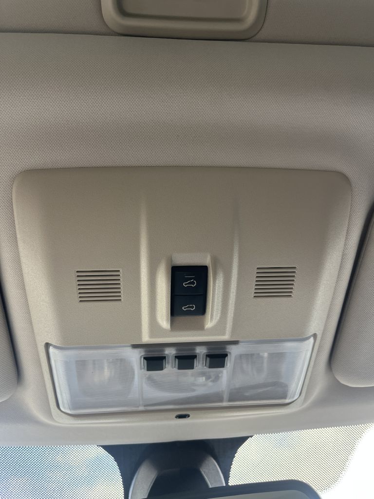 Photo 25 of this LAND ROVER RANGE ROVER SPO