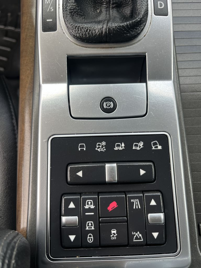 Photo 40 of this LAND ROVER RANGE ROVER SPO