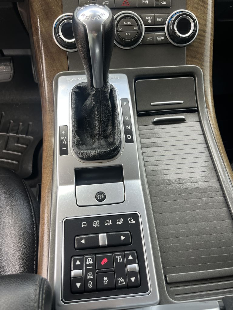 Photo 41 of this LAND ROVER RANGE ROVER SPO