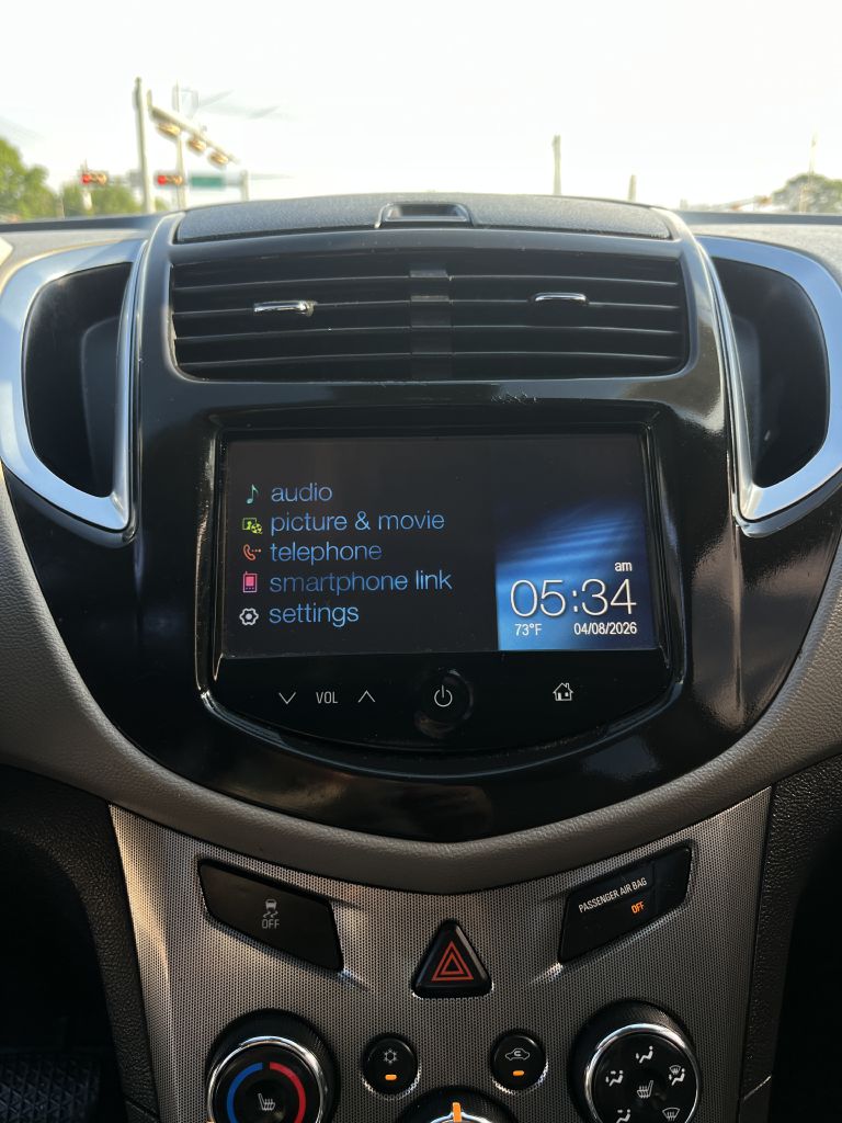 Photo 11 of this CHEVROLET TRAX