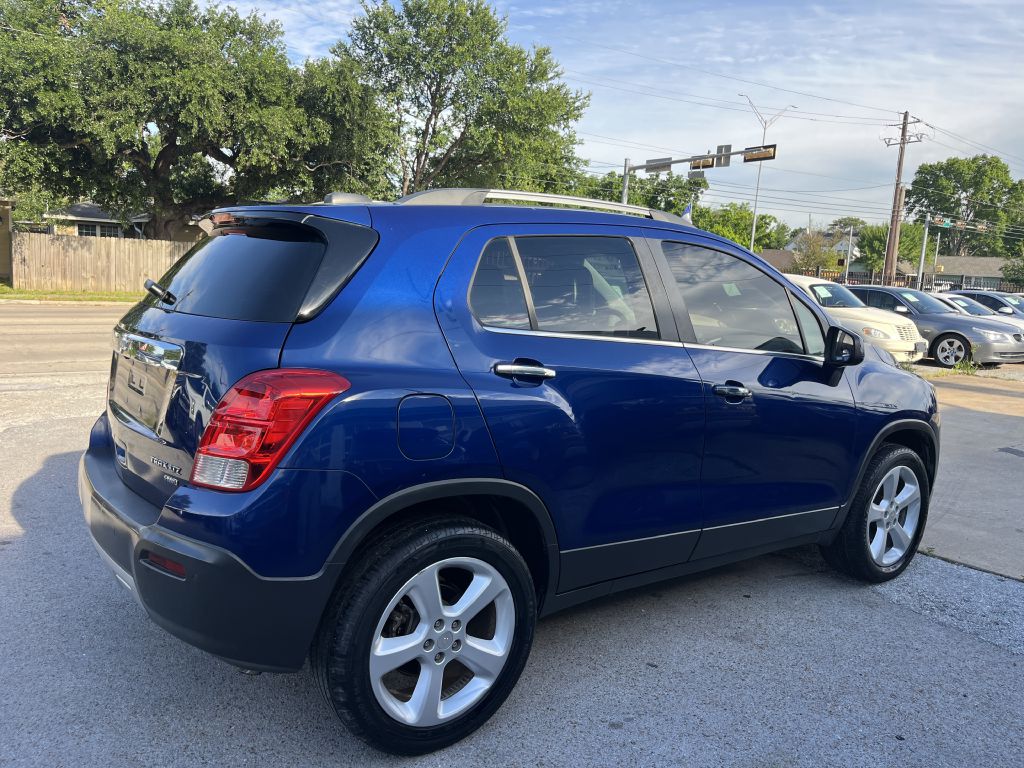 Photo 13 of this CHEVROLET TRAX