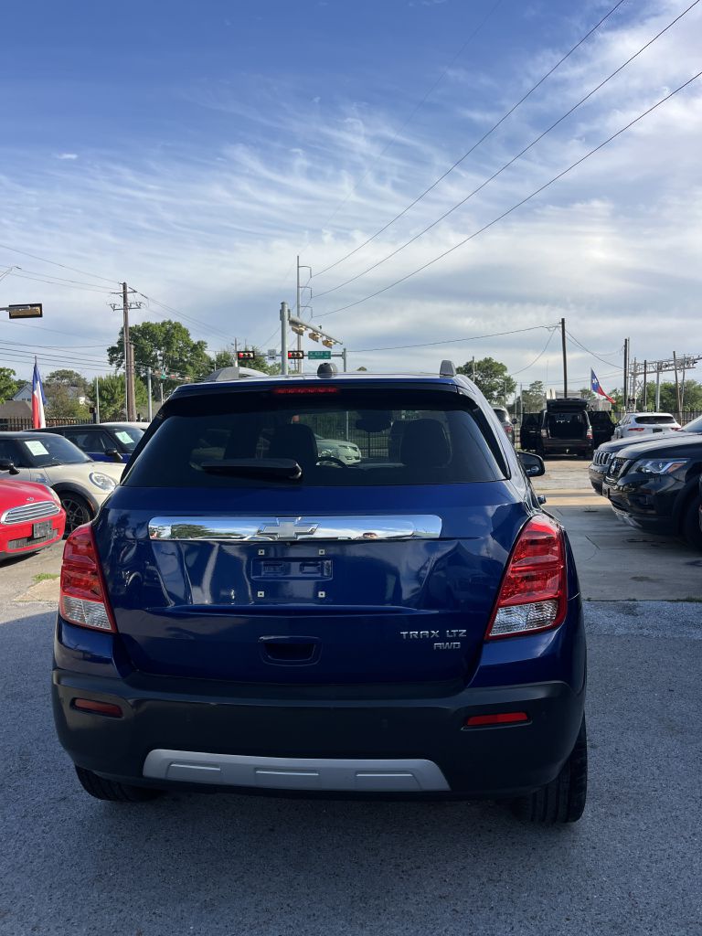 Photo 15 of this CHEVROLET TRAX