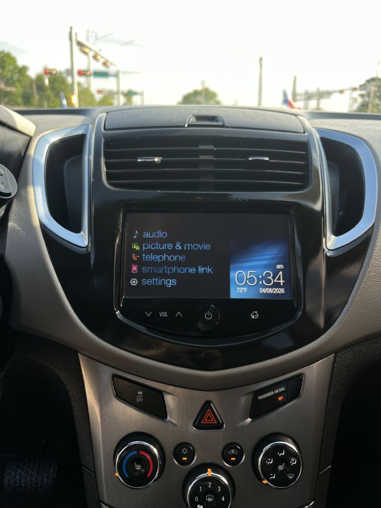 Photo 25 of this CHEVROLET TRAX