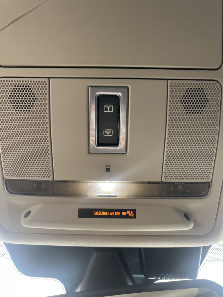 Photo 23 of this LAND ROVER RANGE ROVER EVO