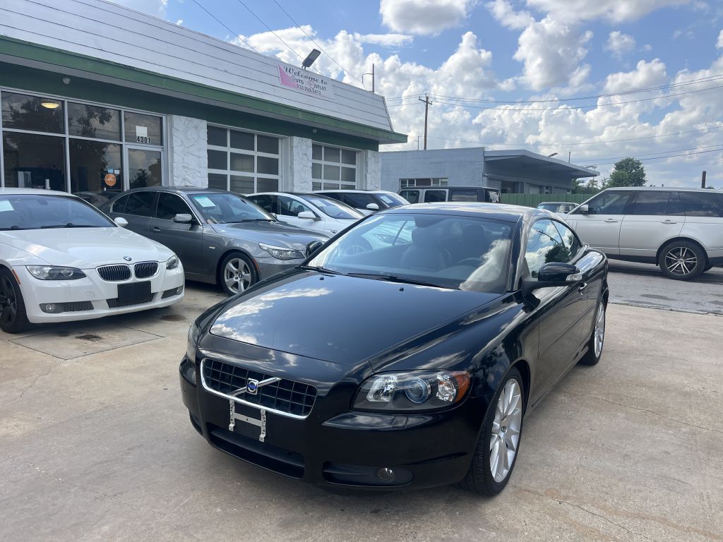 Photo 2 of this VOLVO C70