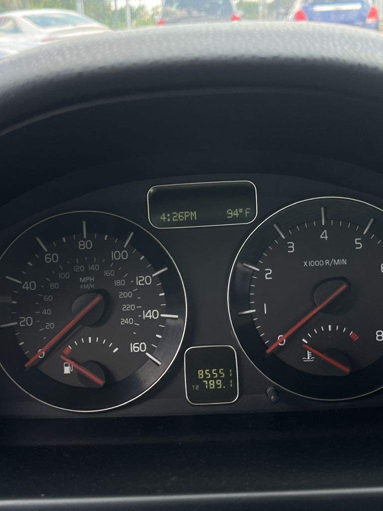 Photo 19 of this VOLVO C70