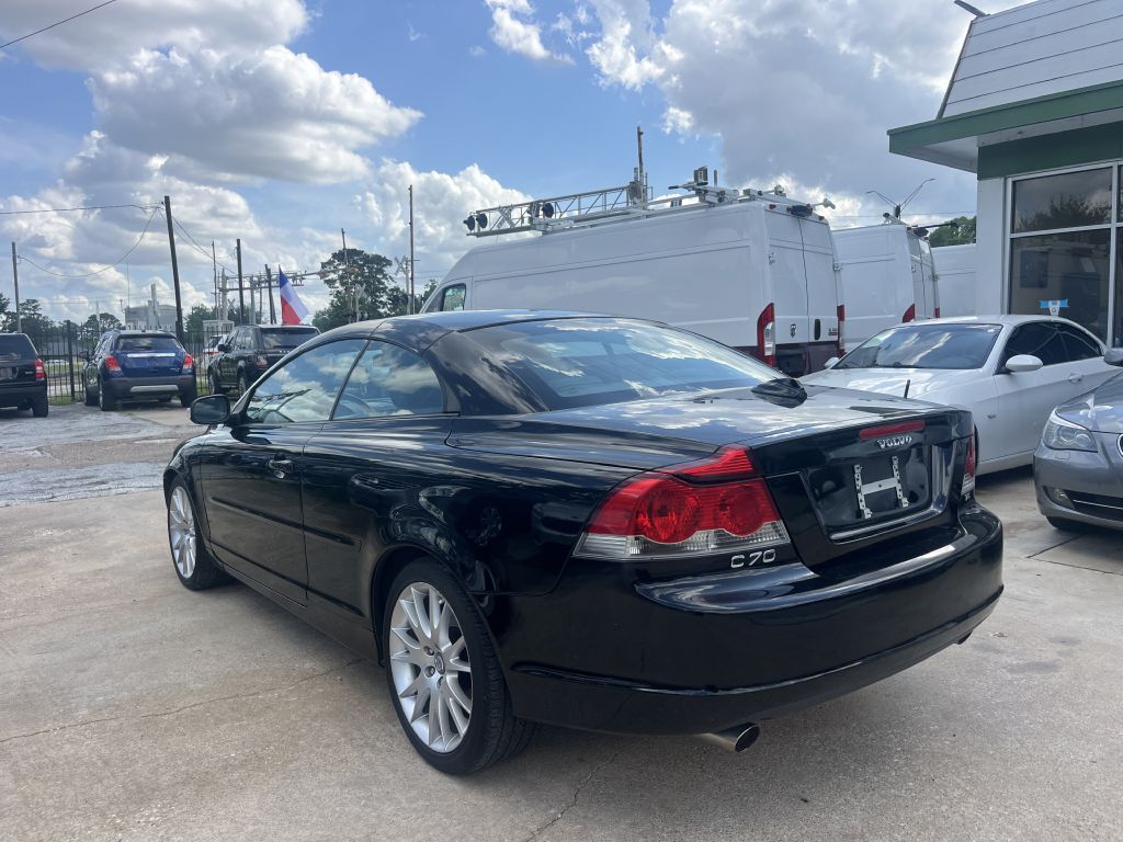 Photo 27 of this VOLVO C70