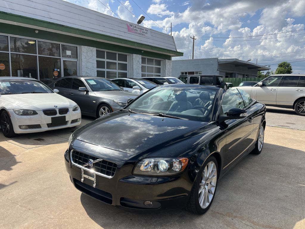 Photo 37 of this VOLVO C70
