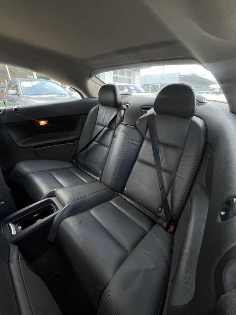 Photo 46 of this VOLVO C70