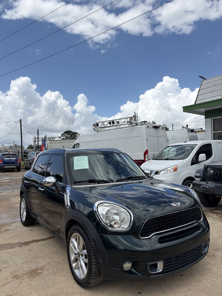 Photo 3 of this MINI COOPER