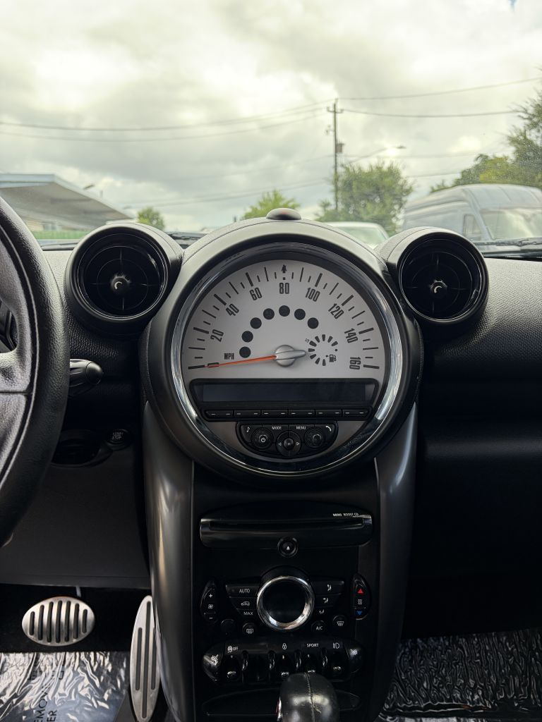 Photo 50 of this MINI COOPER