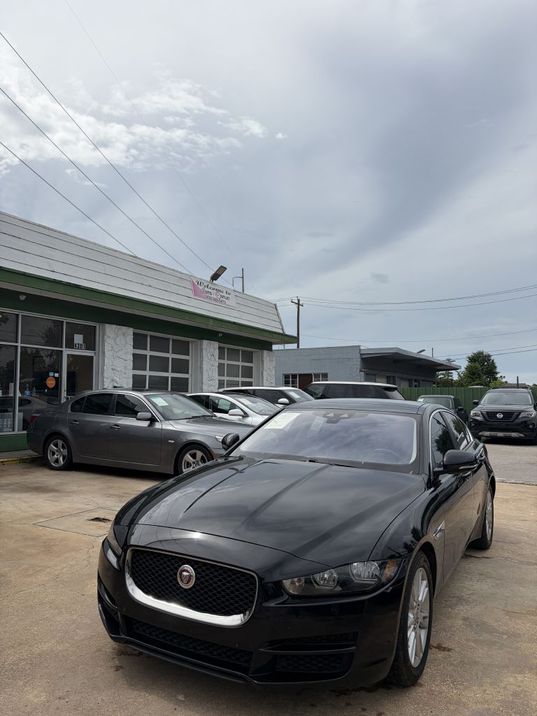 2018 JAGUAR XE