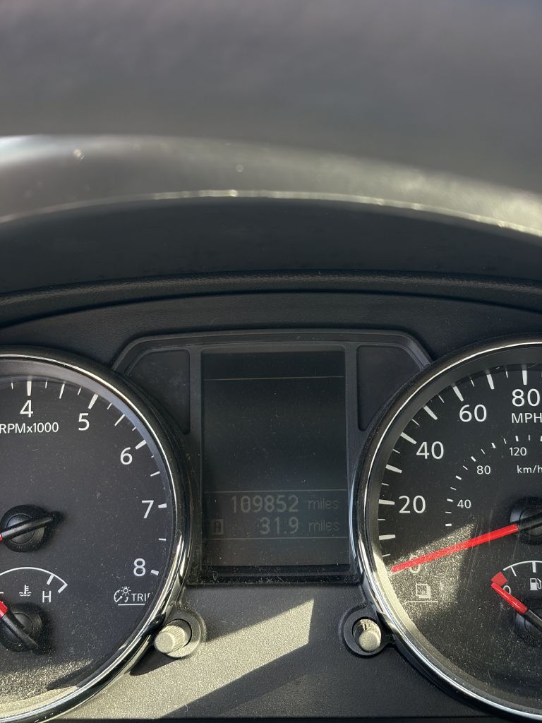 Photo 8 of this NISSAN ROGUE