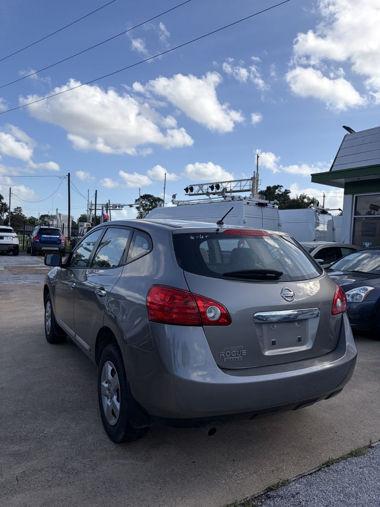 Photo 17 of this NISSAN ROGUE
